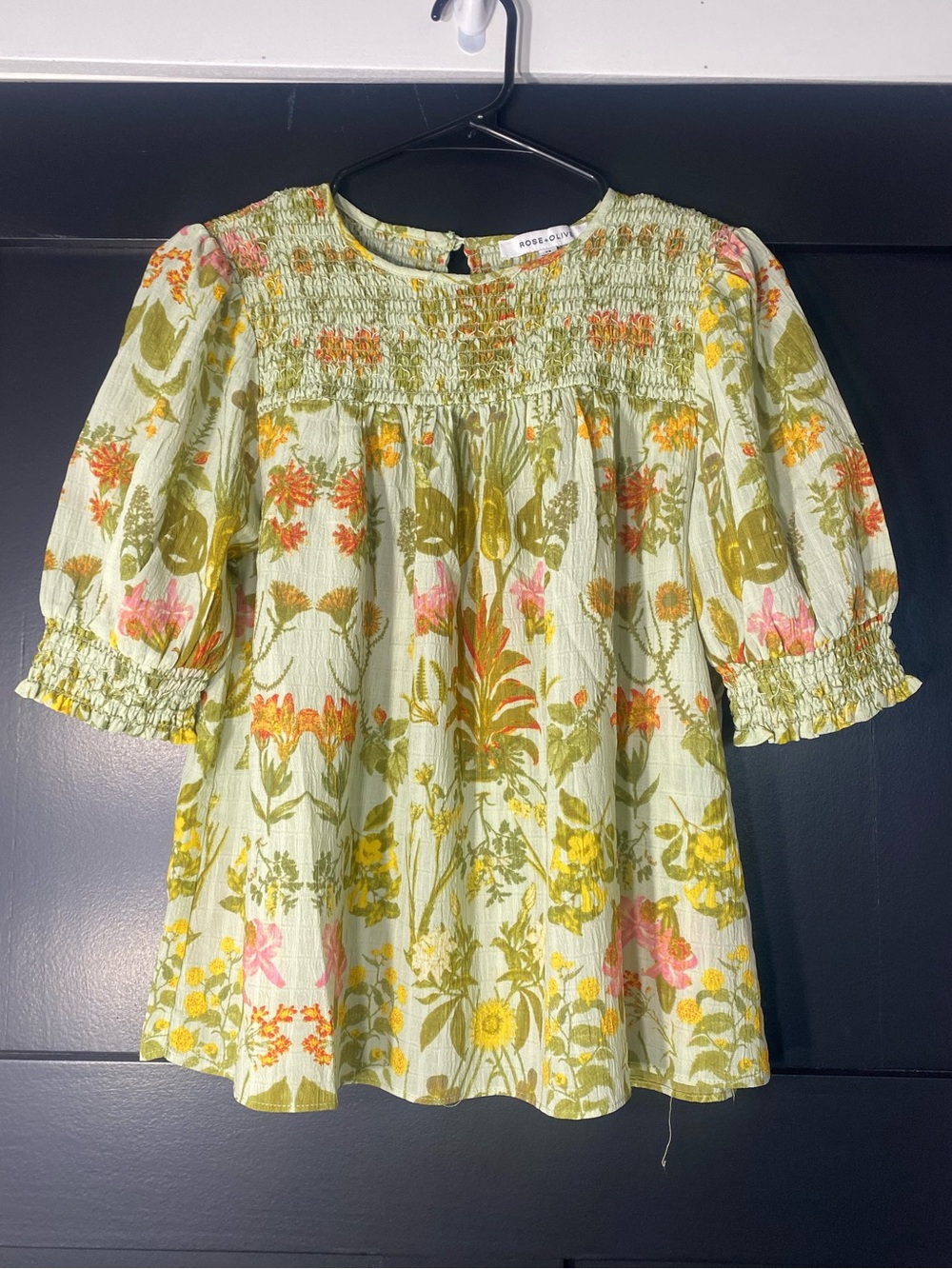 4/$16 Rose + Olive Top